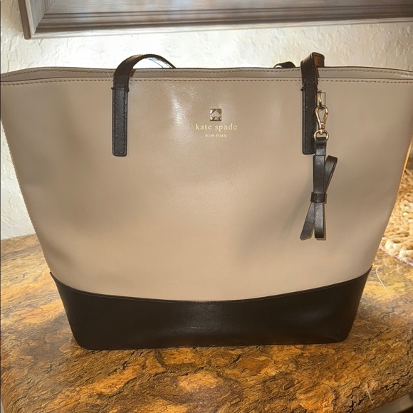 Kate Spade Beige and Black Tote Bag - Picture 7 of 10